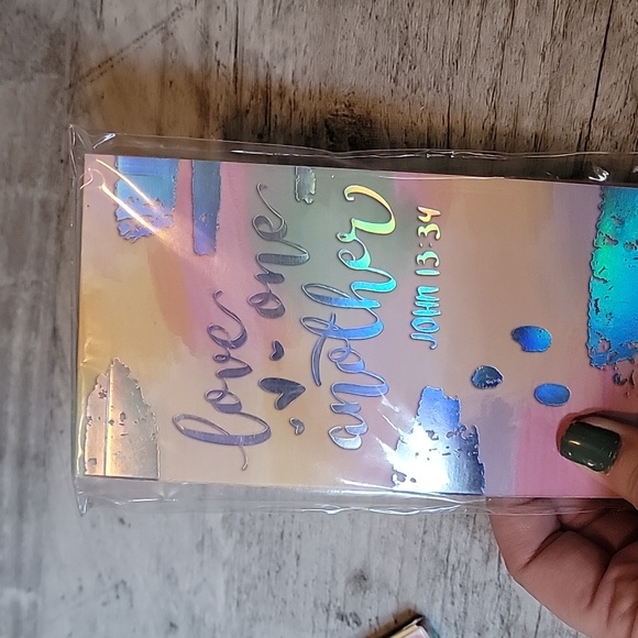 Notepad and prayer cards - Picture 3 of 3